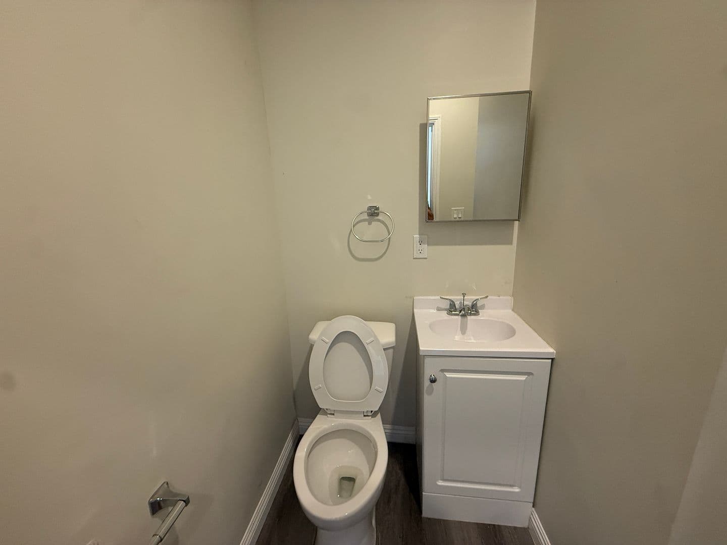 Los Angeles Apartment: 2195 Whittier Blvd.