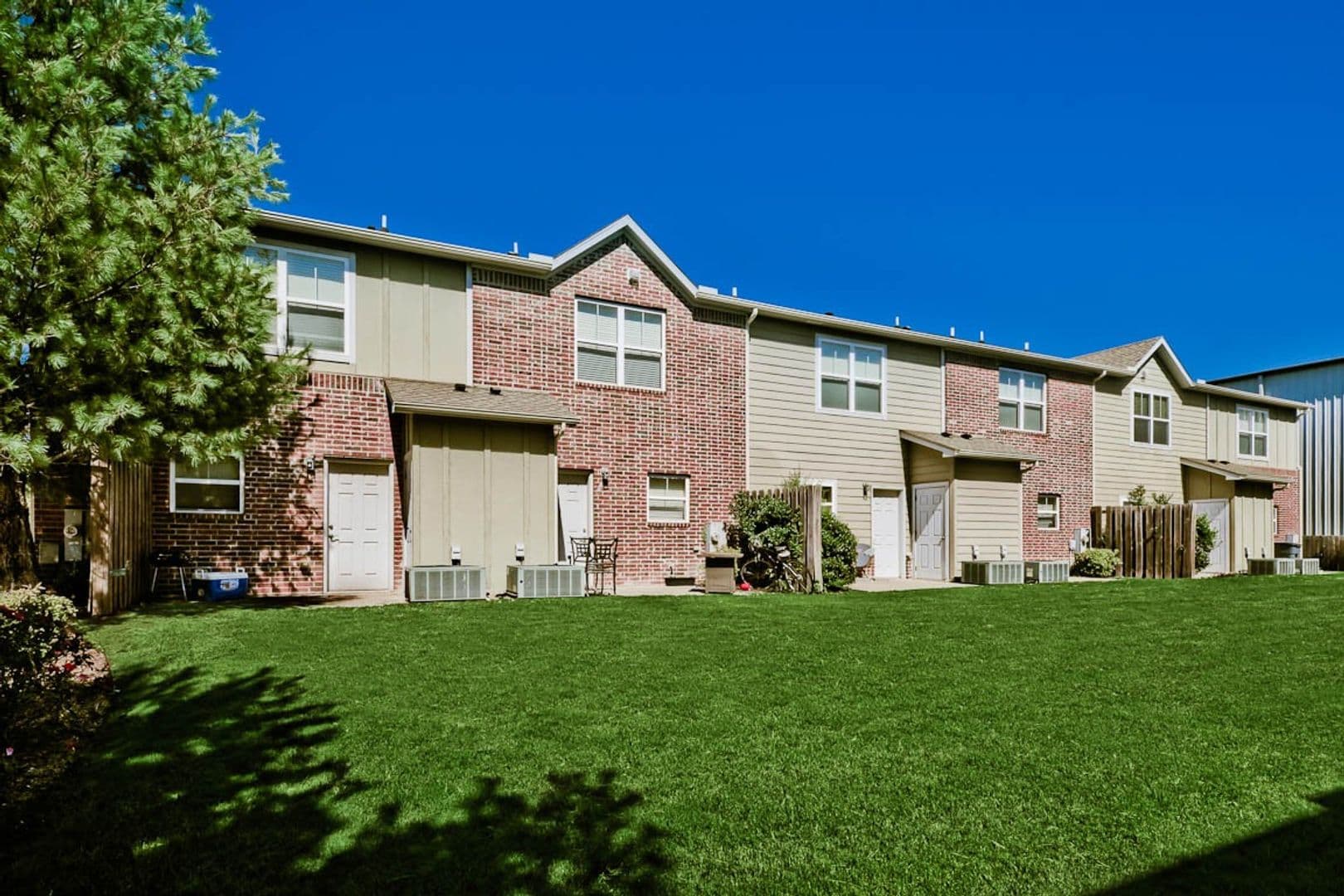 Springdale Apartment: 3822 Rochester Circle
