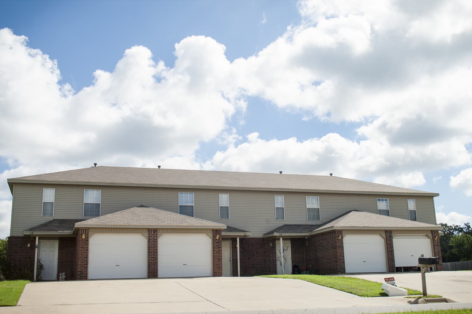 Farmington Apartment: Rainsong 22-24-26-28