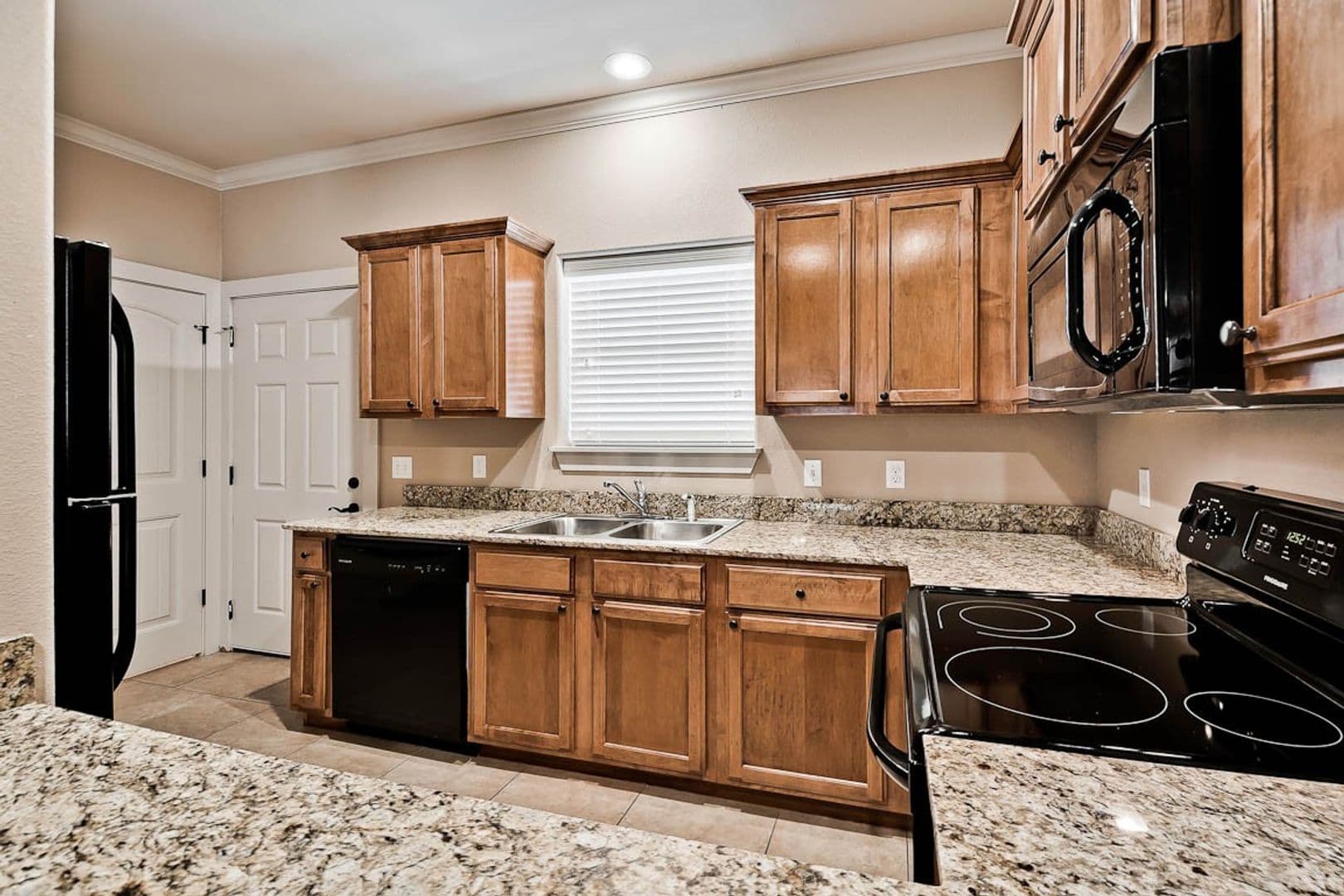 Springdale Apartment: 3822 Rochester Circle