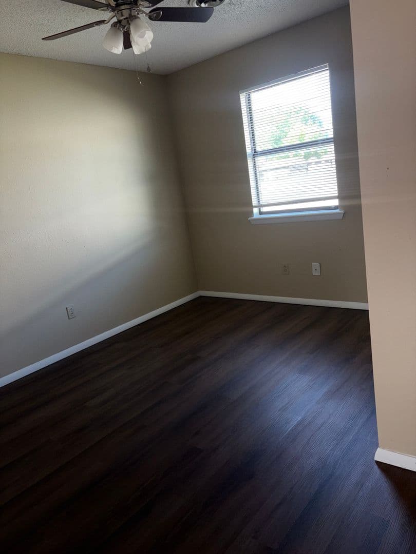 Springdale Apartment: 3624 Elm Springs Rd
