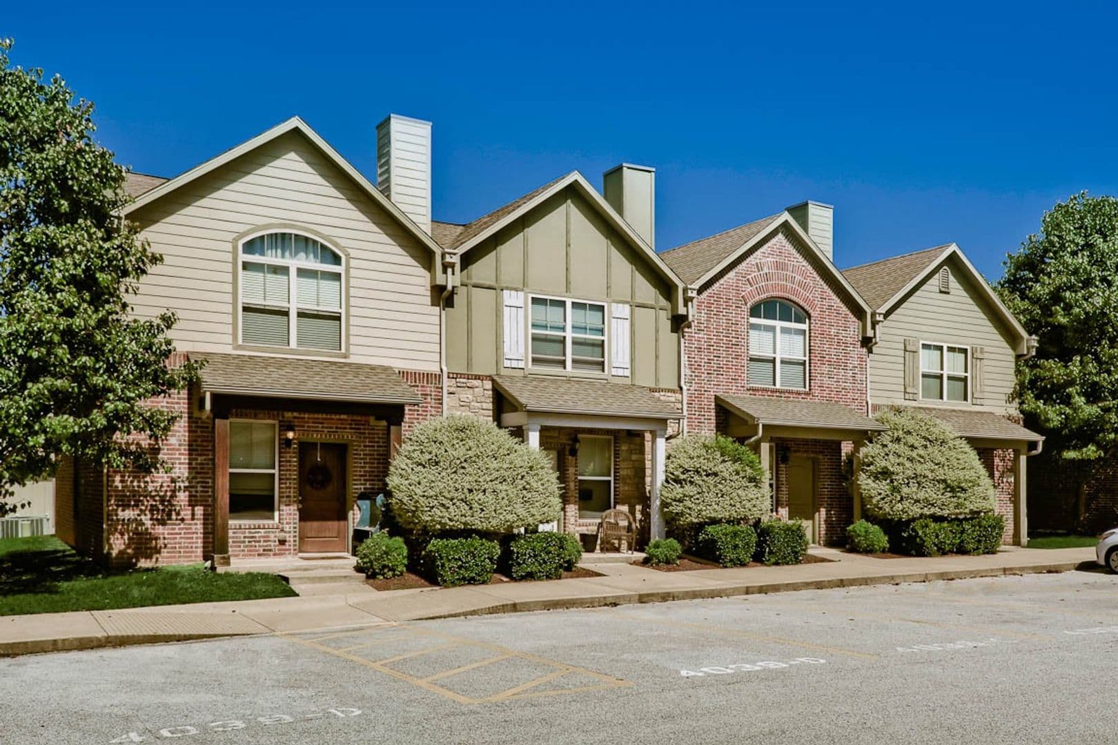 Springdale Apartment: 3822 Rochester Circle