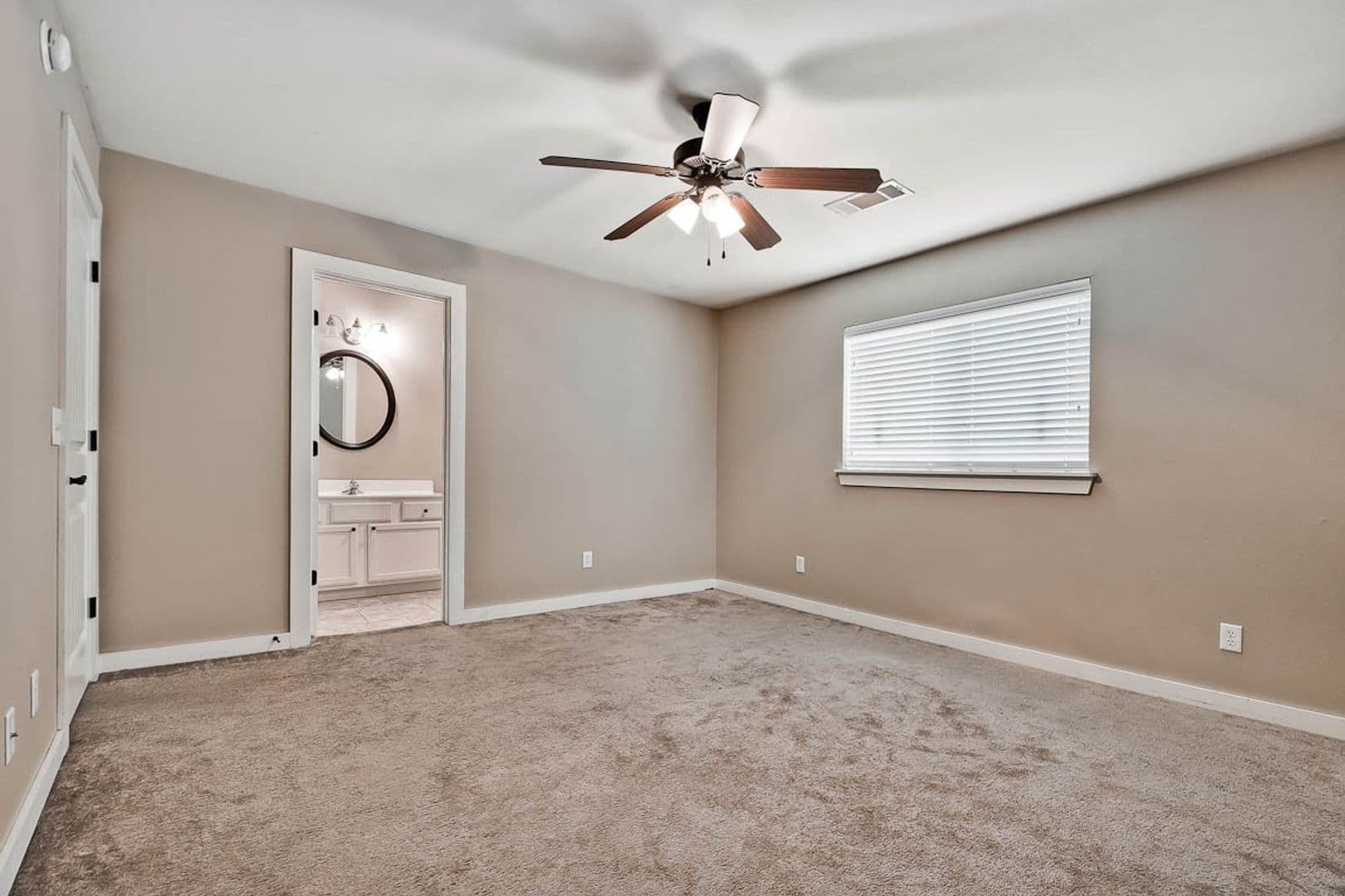 Springdale Apartment: 3822 Rochester Circle