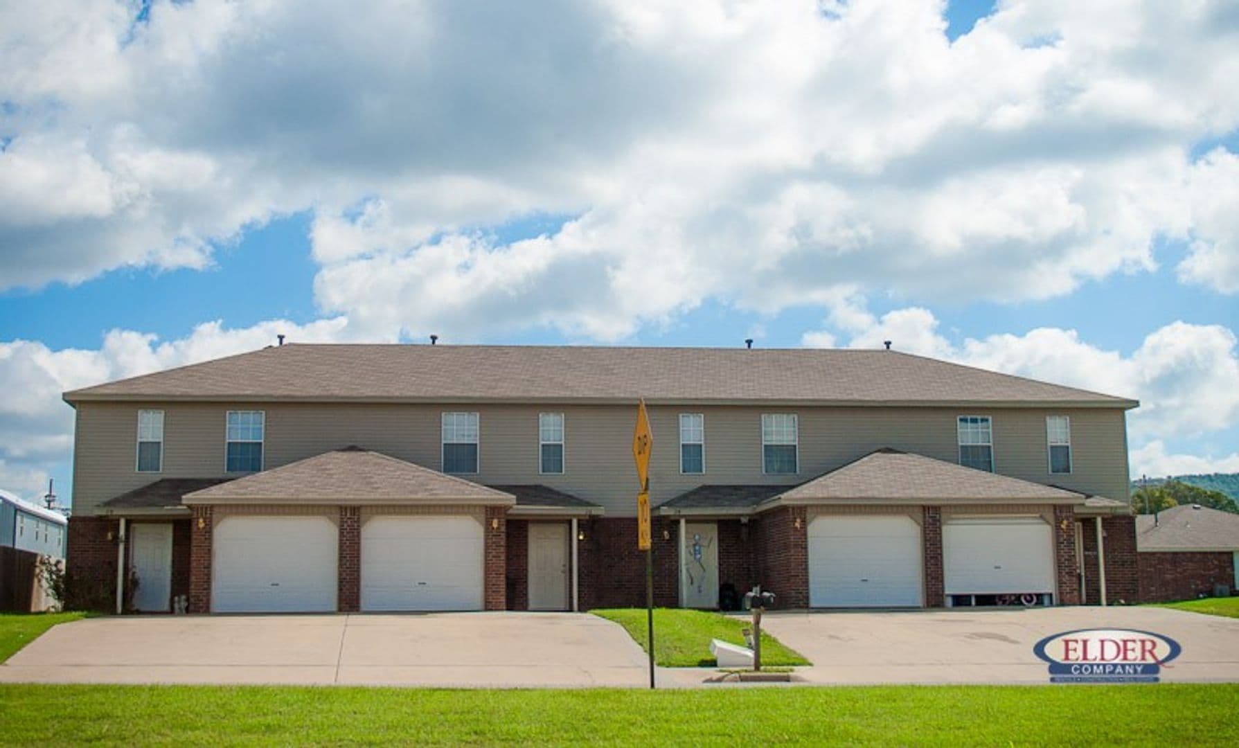 Farmington Apartment: Rainsong 22-24-26-28