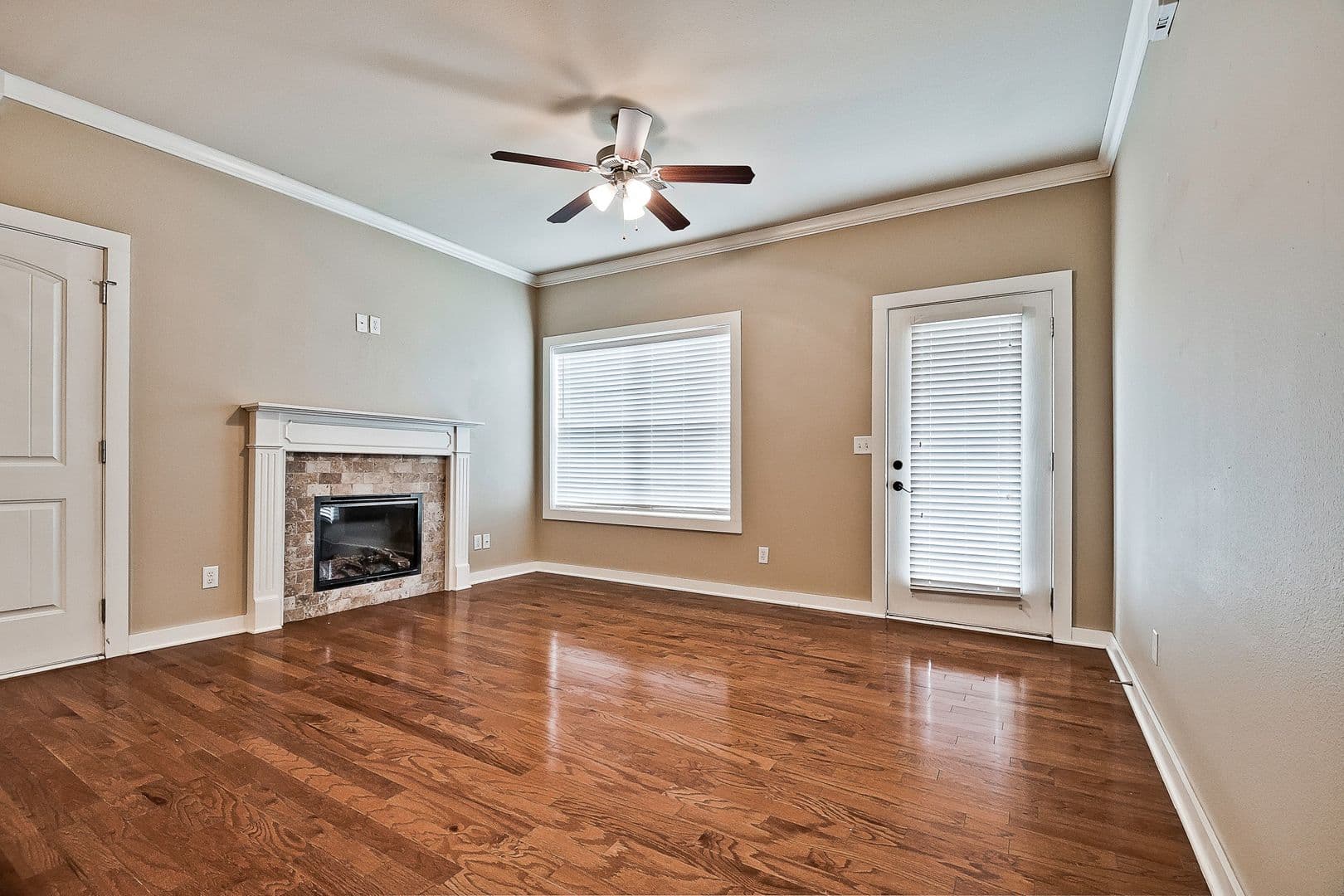 Springdale Apartment: 3822 Rochester Circle
