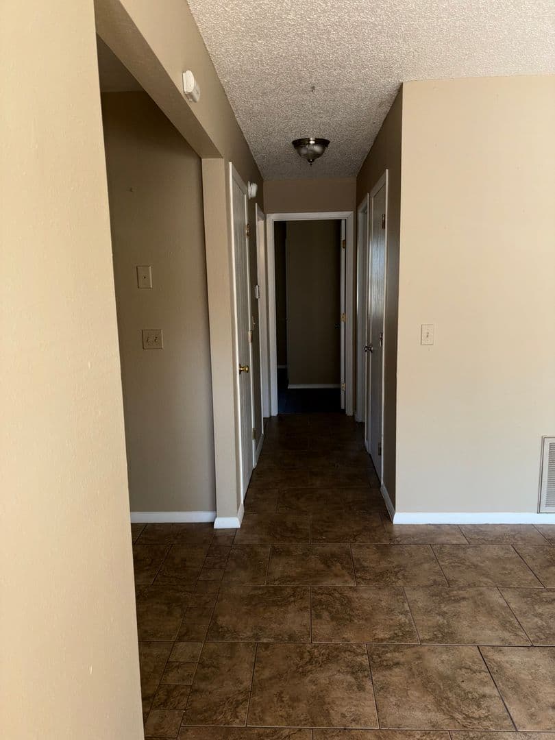 Springdale Apartment: 3624 Elm Springs Rd