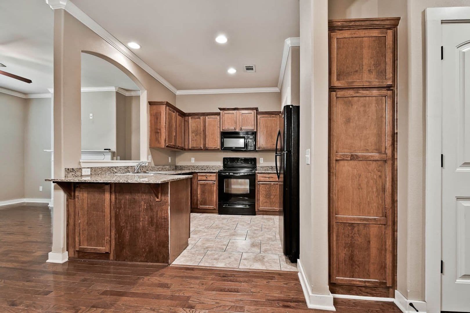 Springdale Apartment: 3822 Rochester Circle