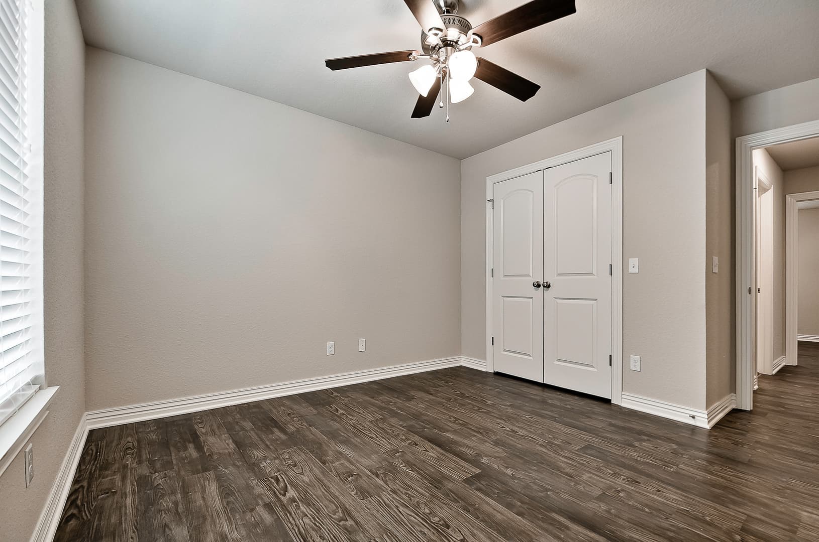 Lowell Apartment: 101 Carrington Ave.