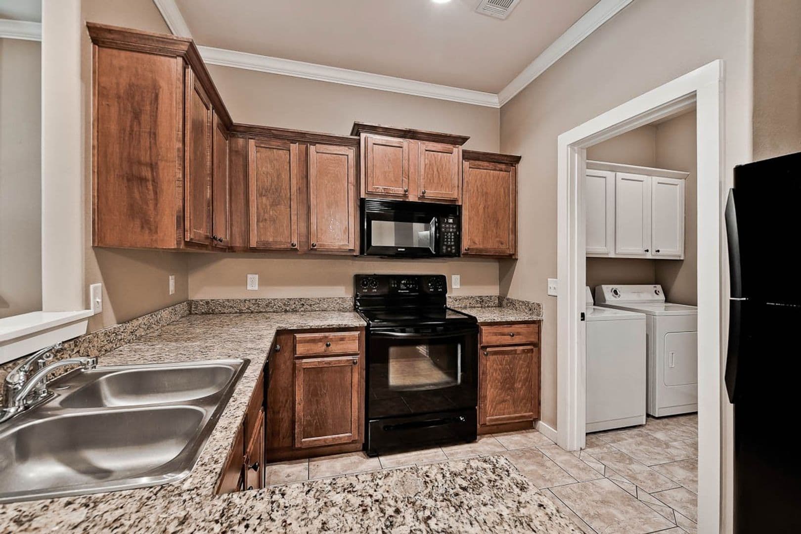 Rogers Apartment: 574 N. 24th St.