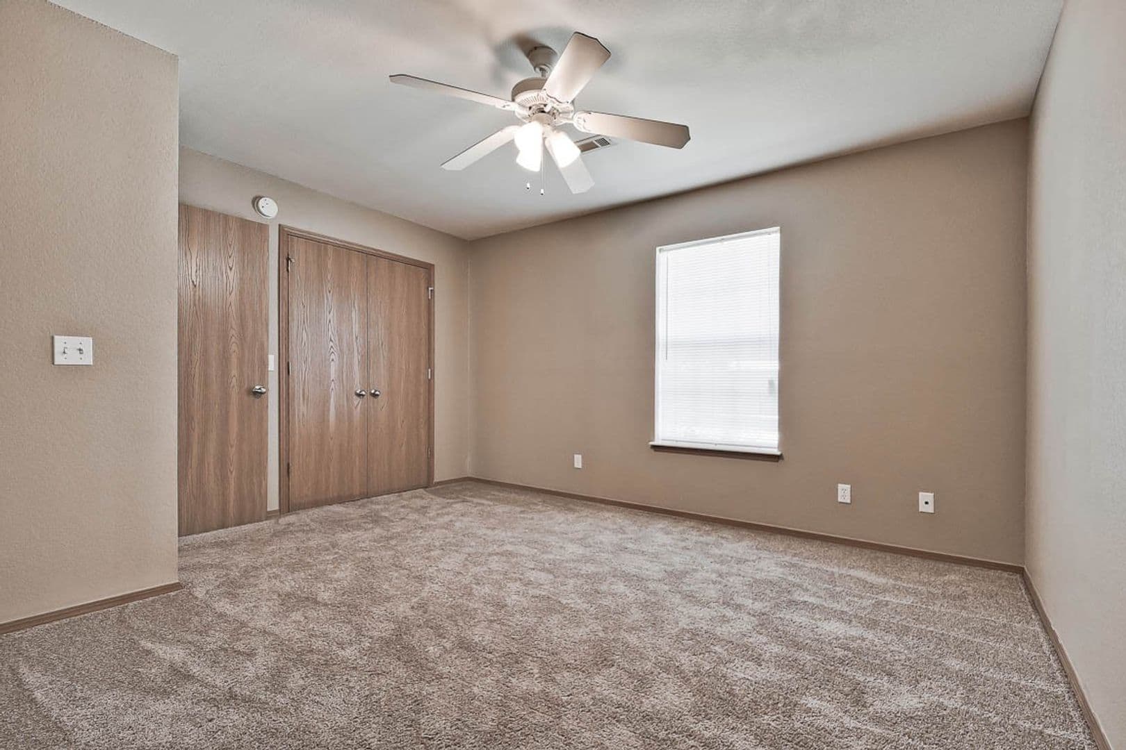 Fayetteville Apartment: Slape Street