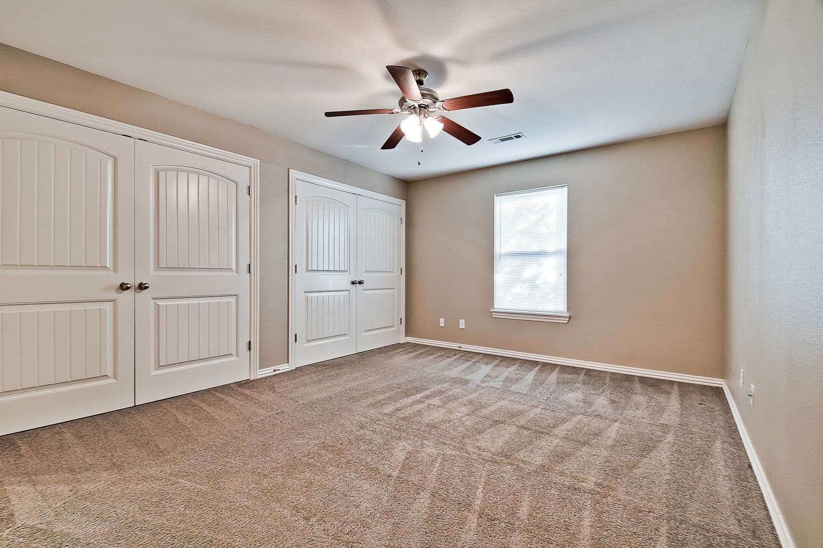 Rogers Apartment: 3509 W Cedar Cir