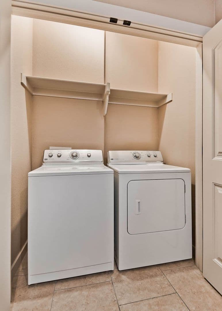 Springdale Apartment: 3822 Rochester Circle