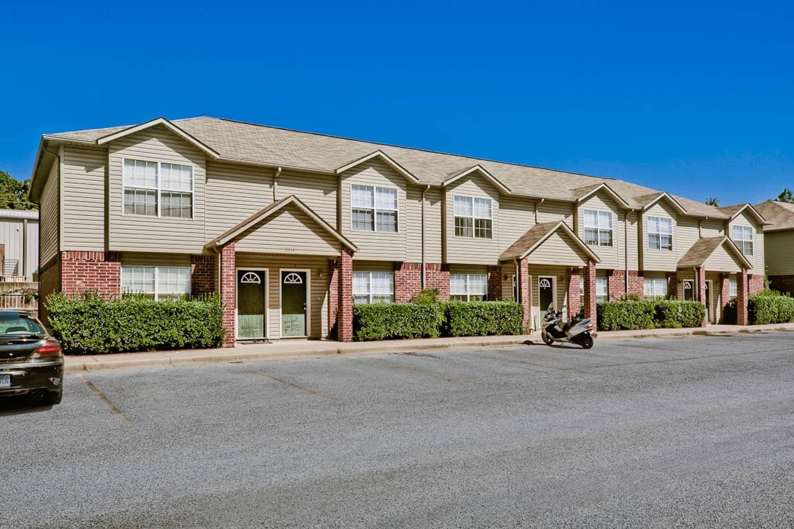 Fayetteville Apartment: Slape Street