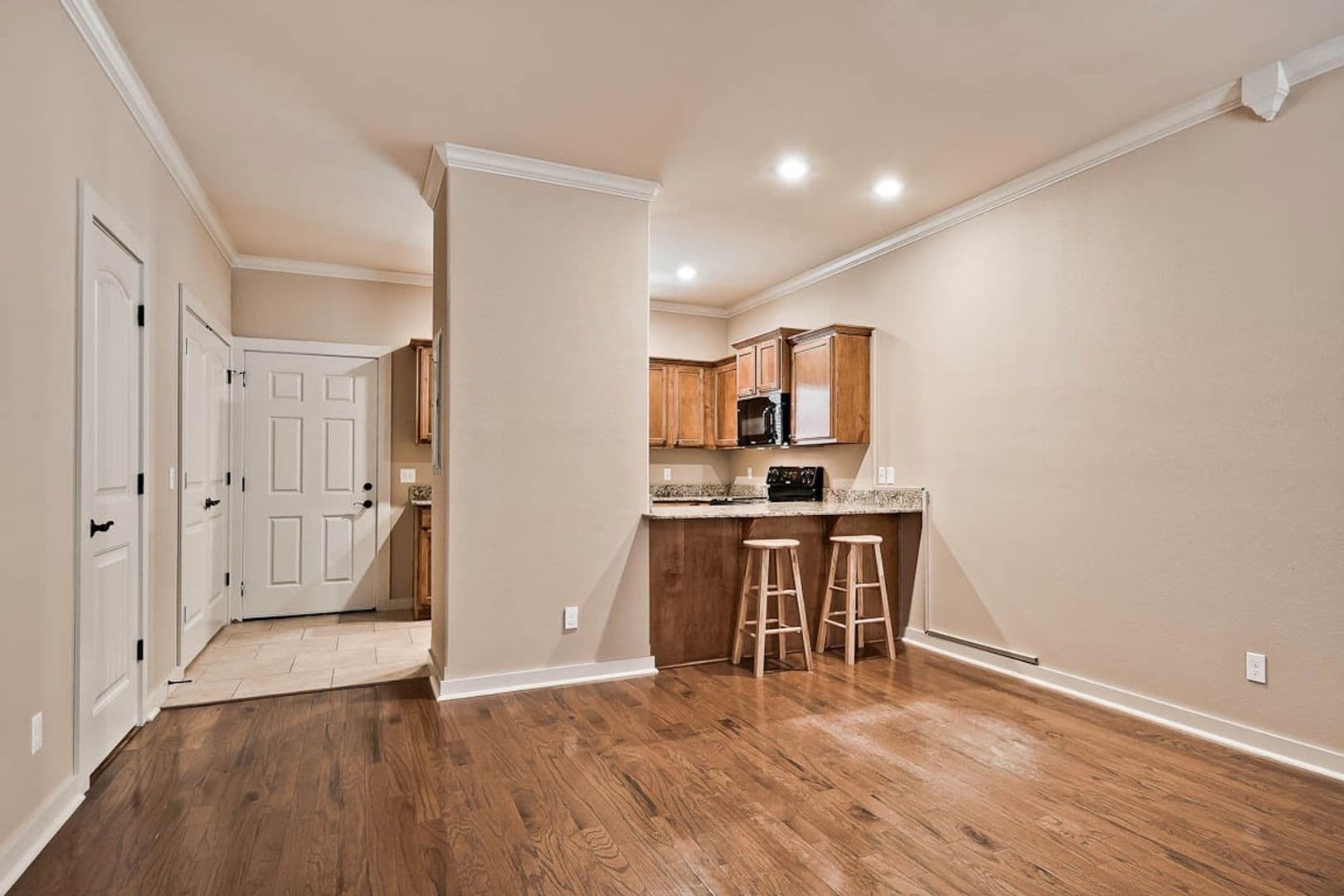 Springdale Apartment: 3822 Rochester Circle
