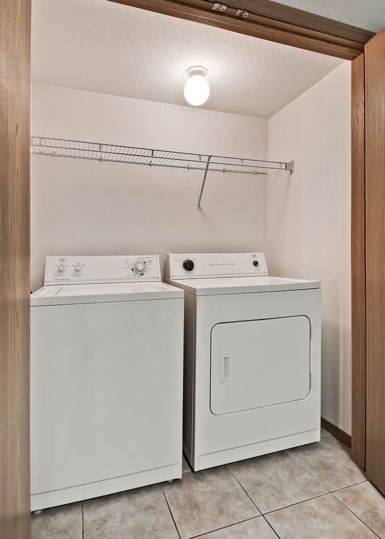 Fayetteville Apartment: Slape Street