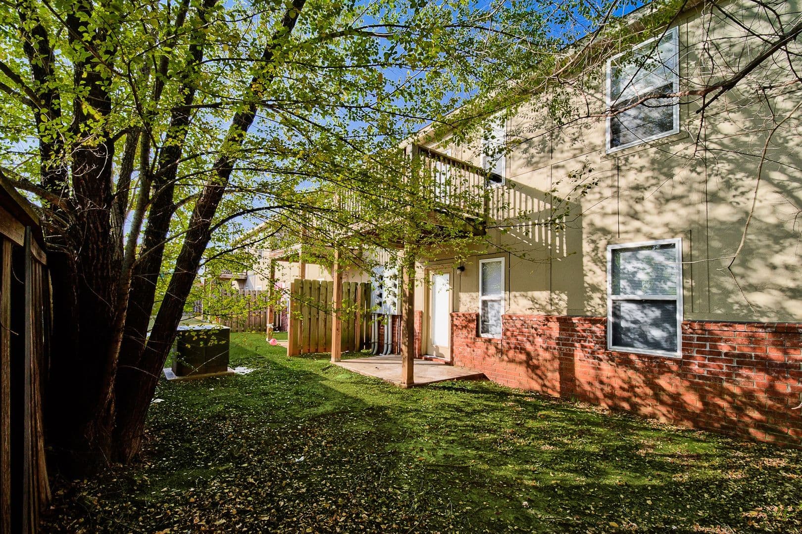 Rogers Apartment: 3509 W Cedar Cir