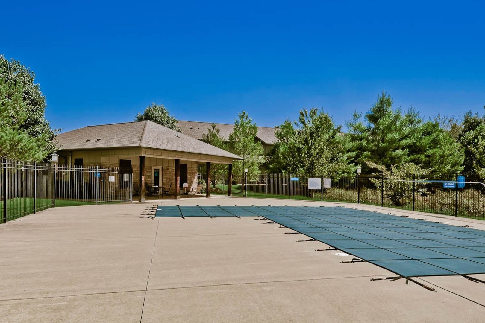 Springdale Apartment: 3822 Rochester Circle
