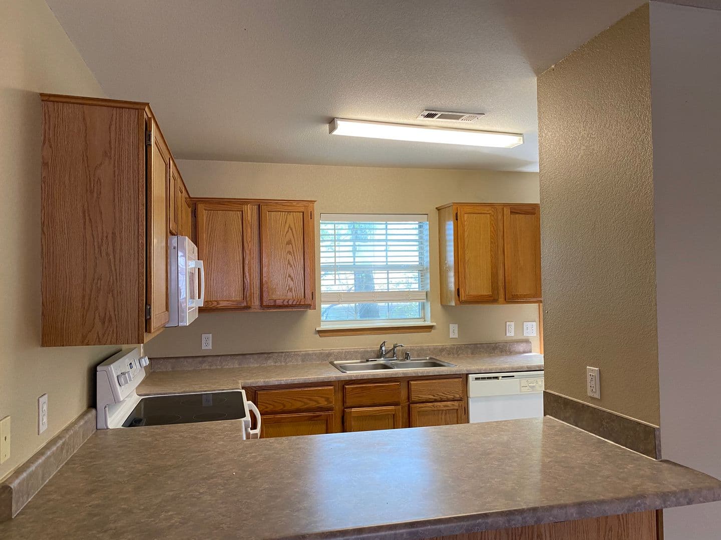 Fayetteville Apartment: 2509 Meadowview