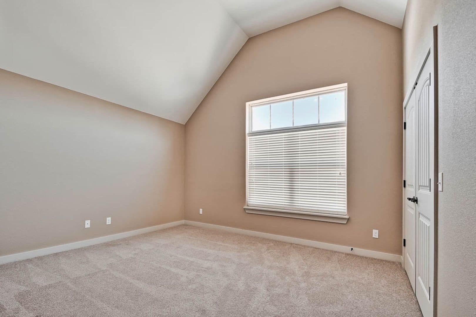Springdale Apartment: 3822 Rochester Circle