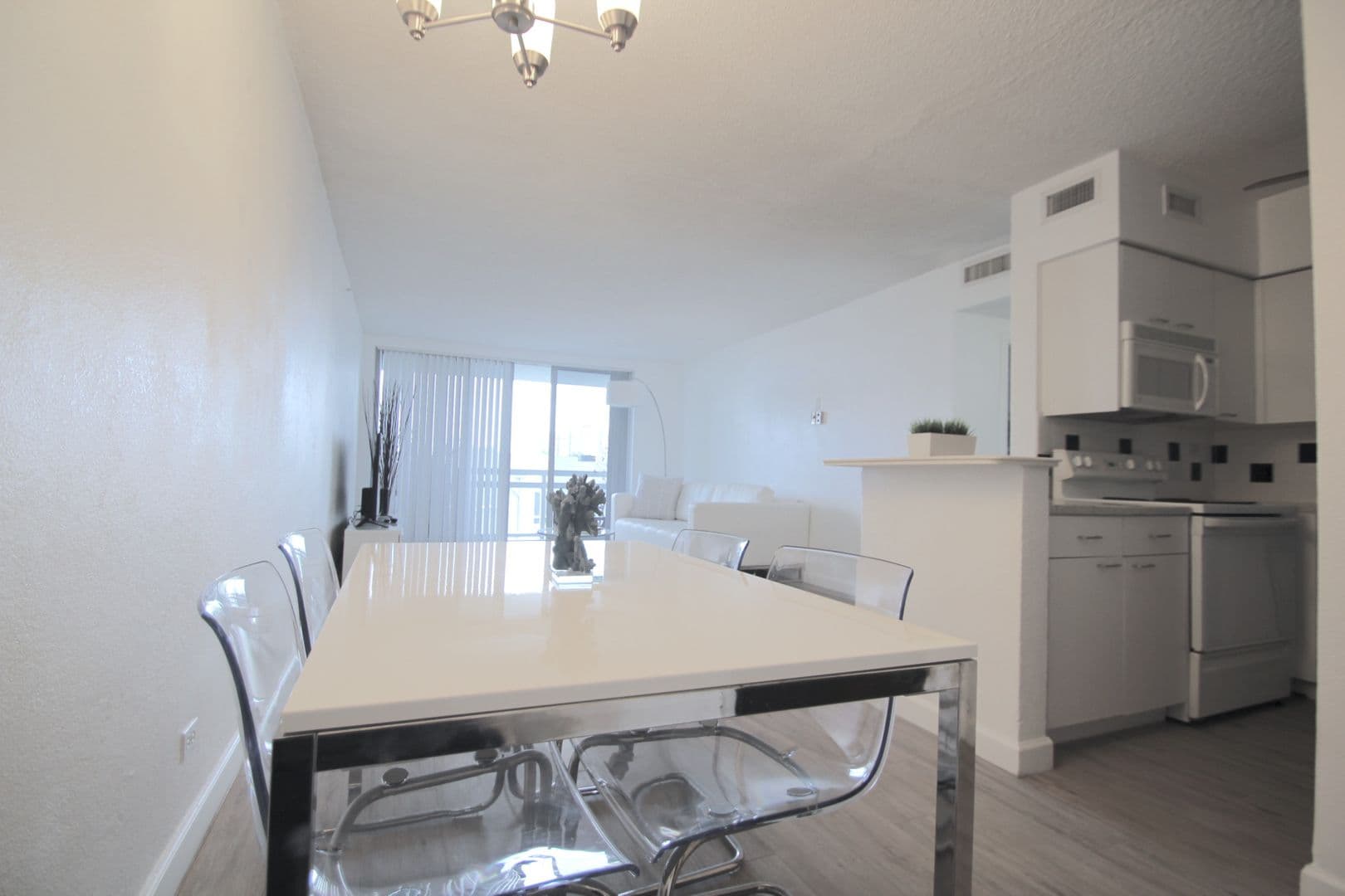 Miami Beach House: 1500 Bay Road