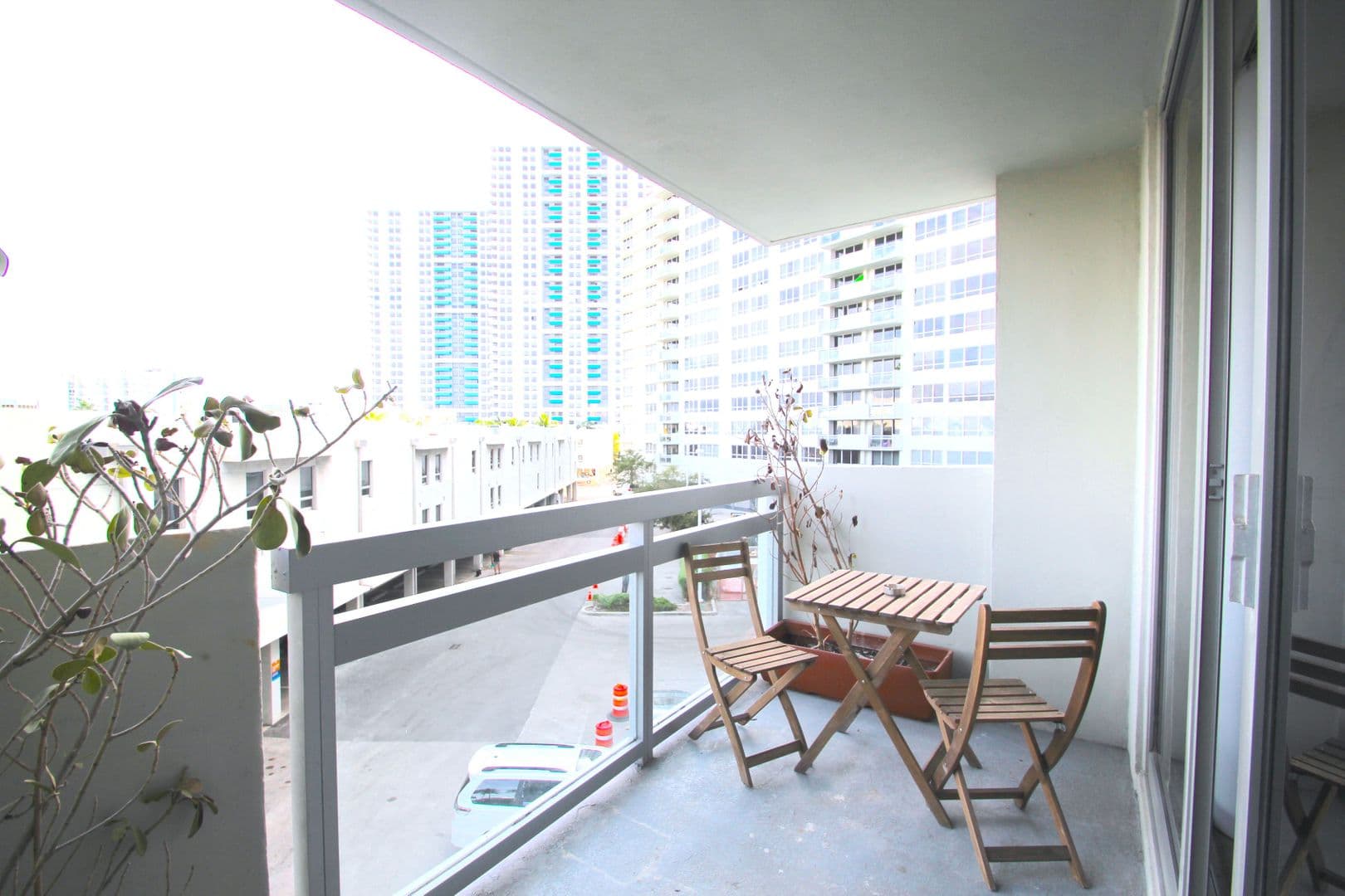 Miami Beach House: 1500 Bay Road