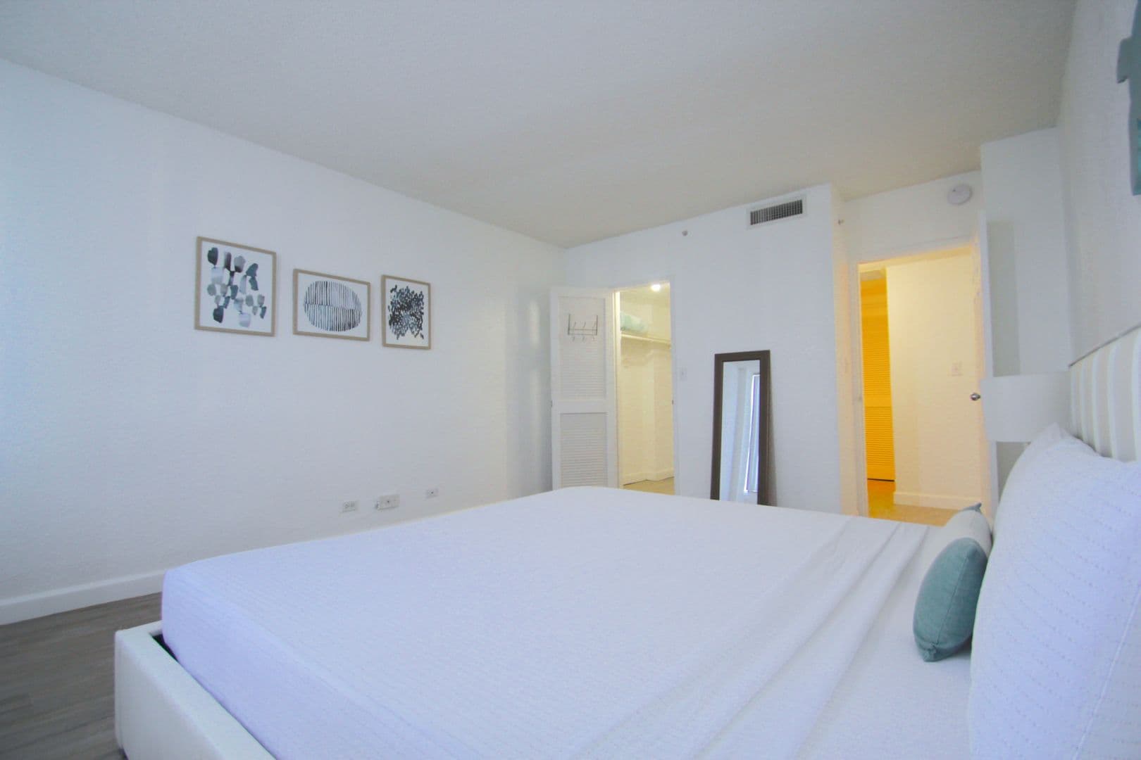 Miami Beach House: 1500 Bay Road
