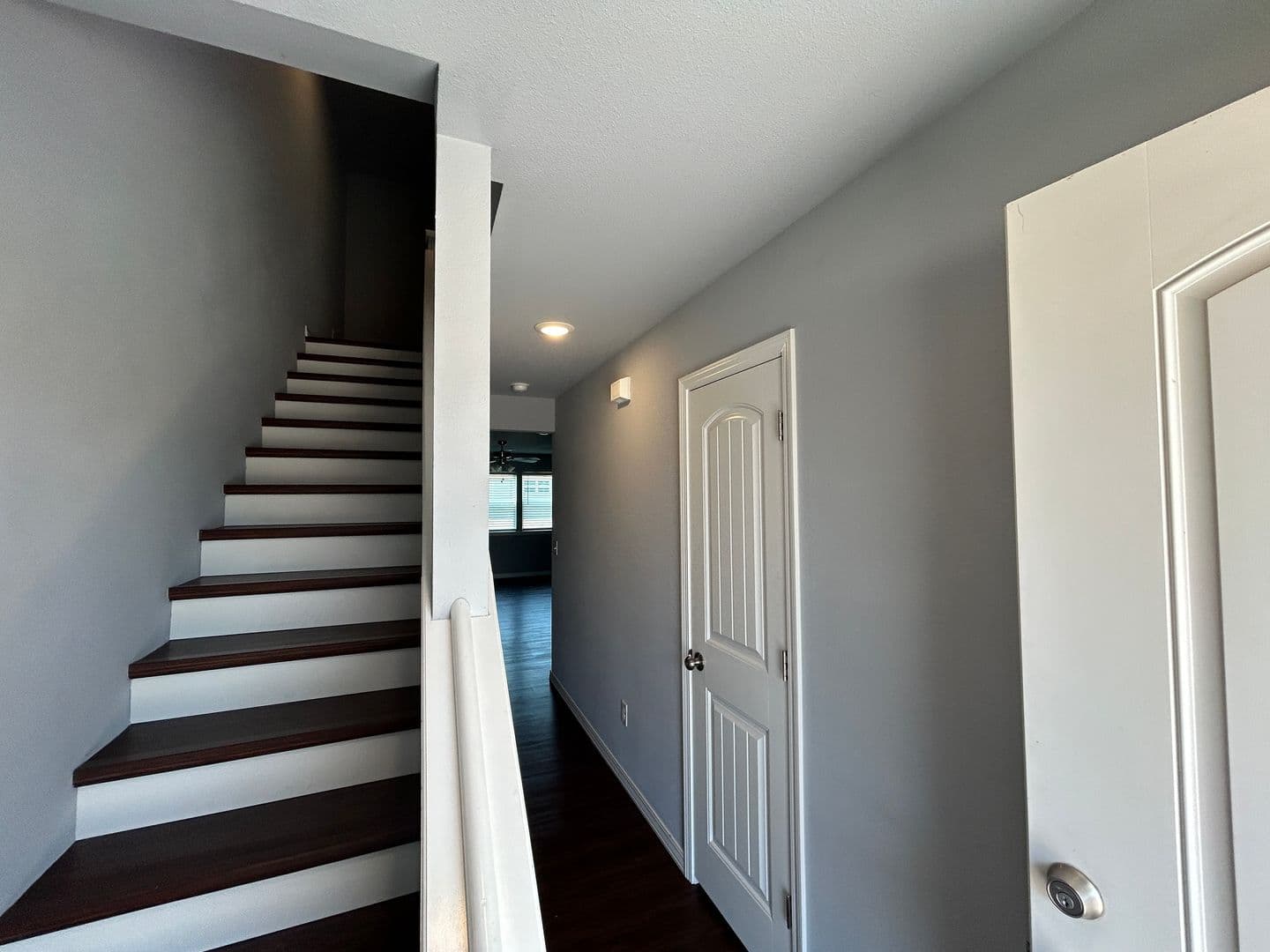 Rogers Apartment: 624 N 6th Street