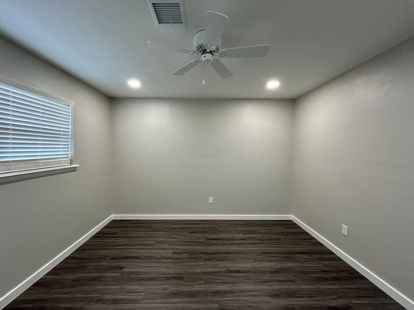 Rogers Apartment: 612 N 6th Street