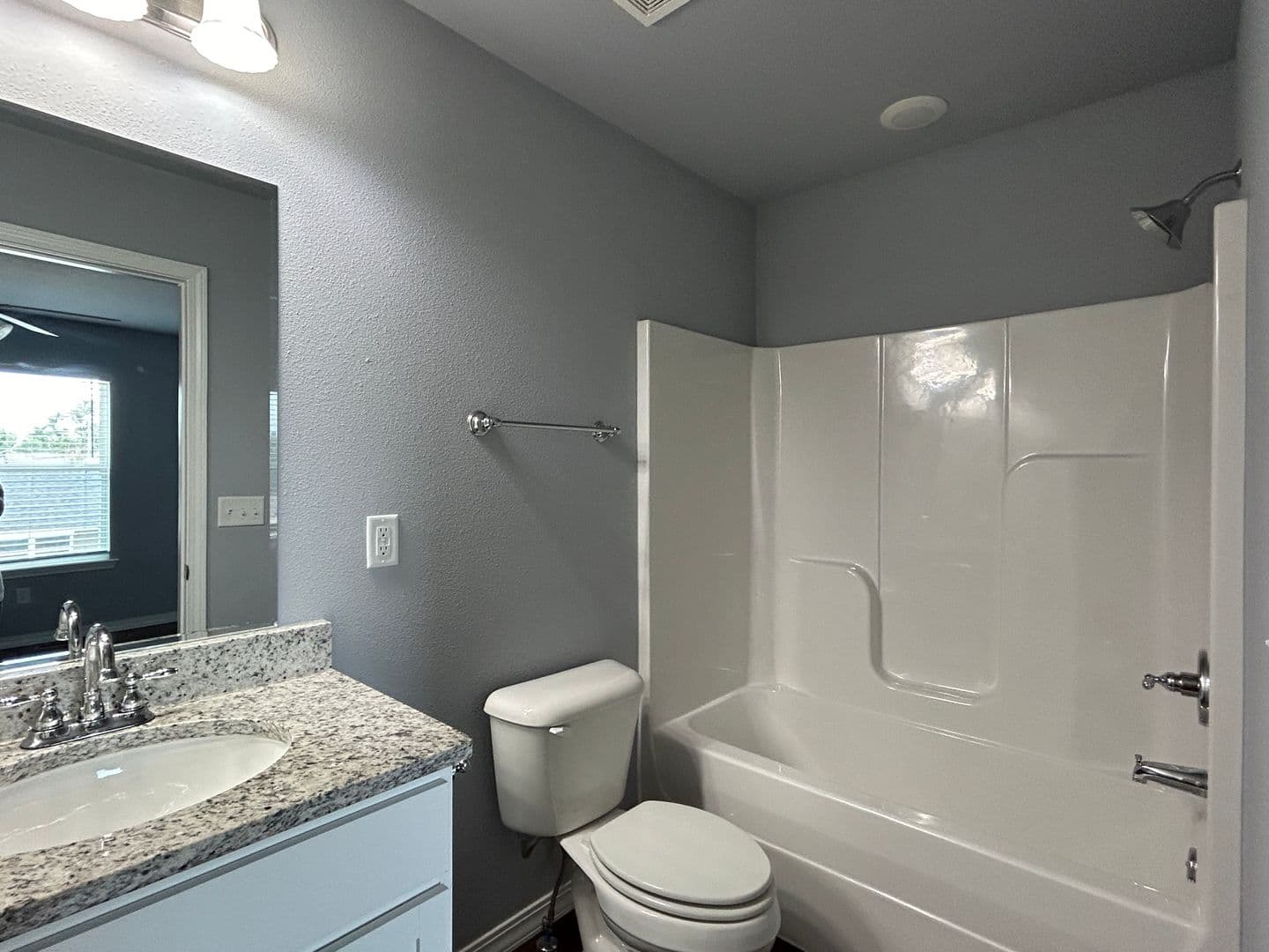 Rogers Apartment: 624 N 6th Street
