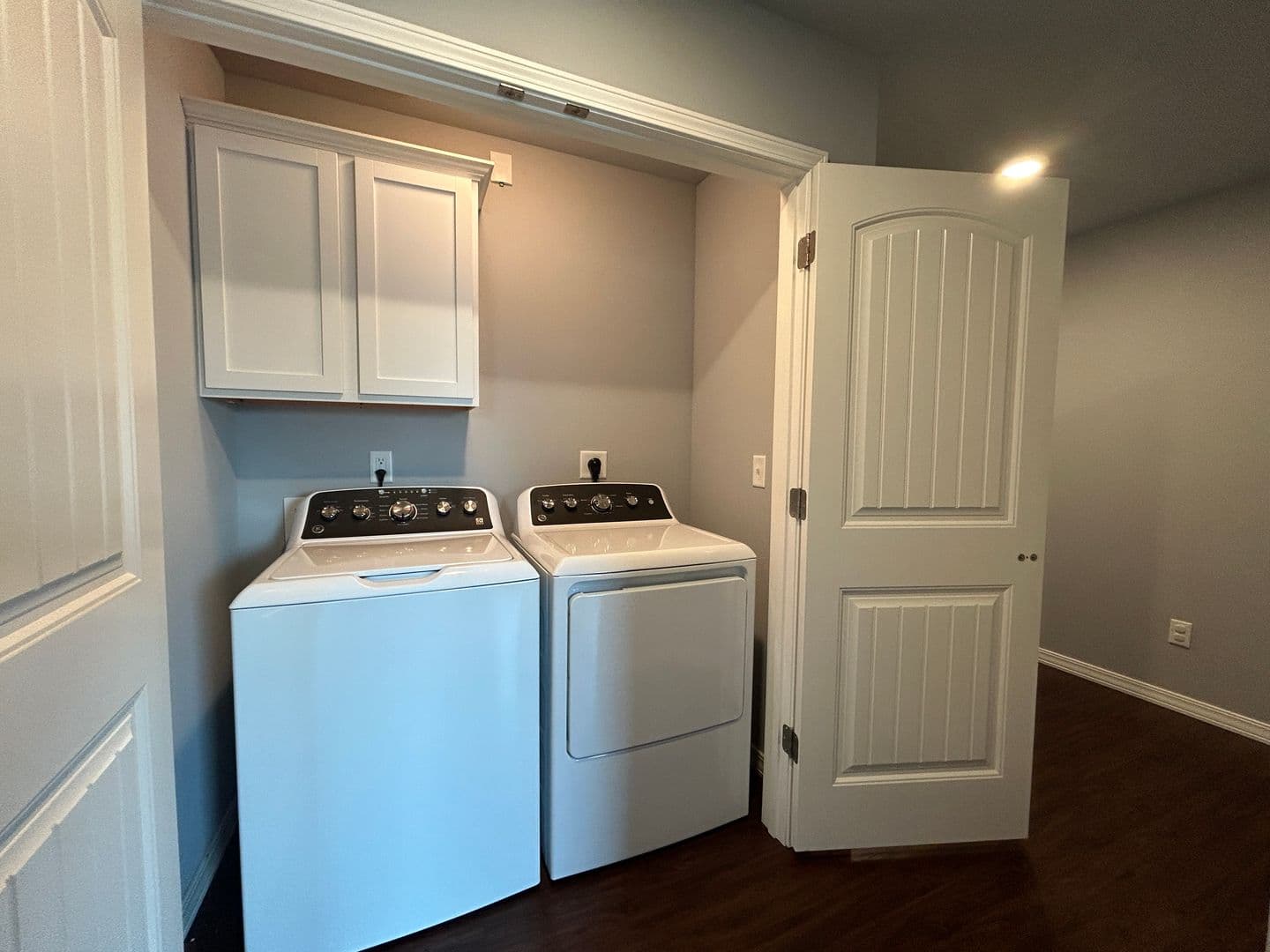 Rogers Apartment: 624 N 6th Street