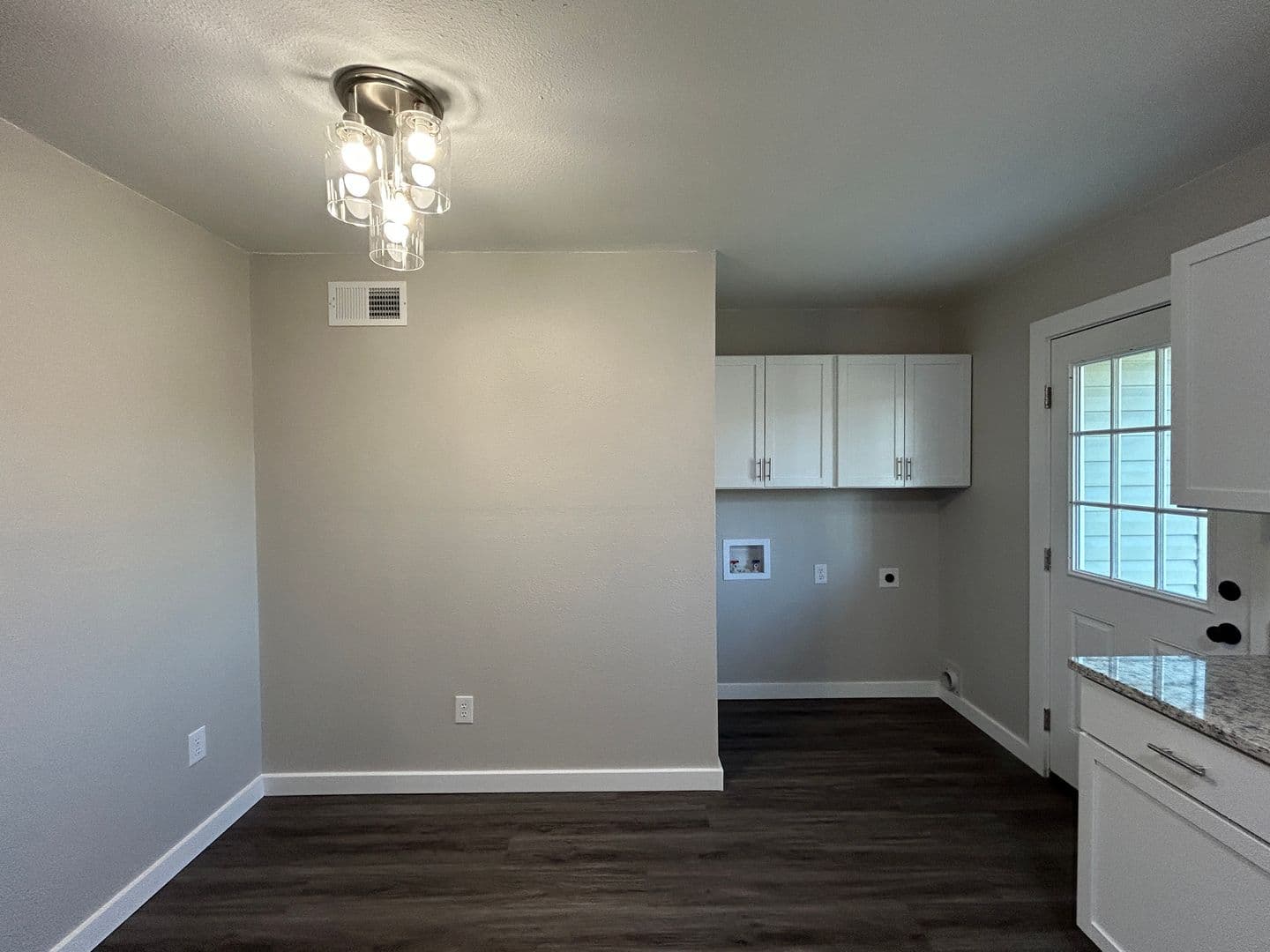 Rogers Apartment: 612 N 6th Street
