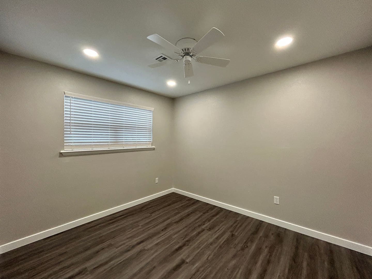 Rogers Apartment: 612 N 6th Street