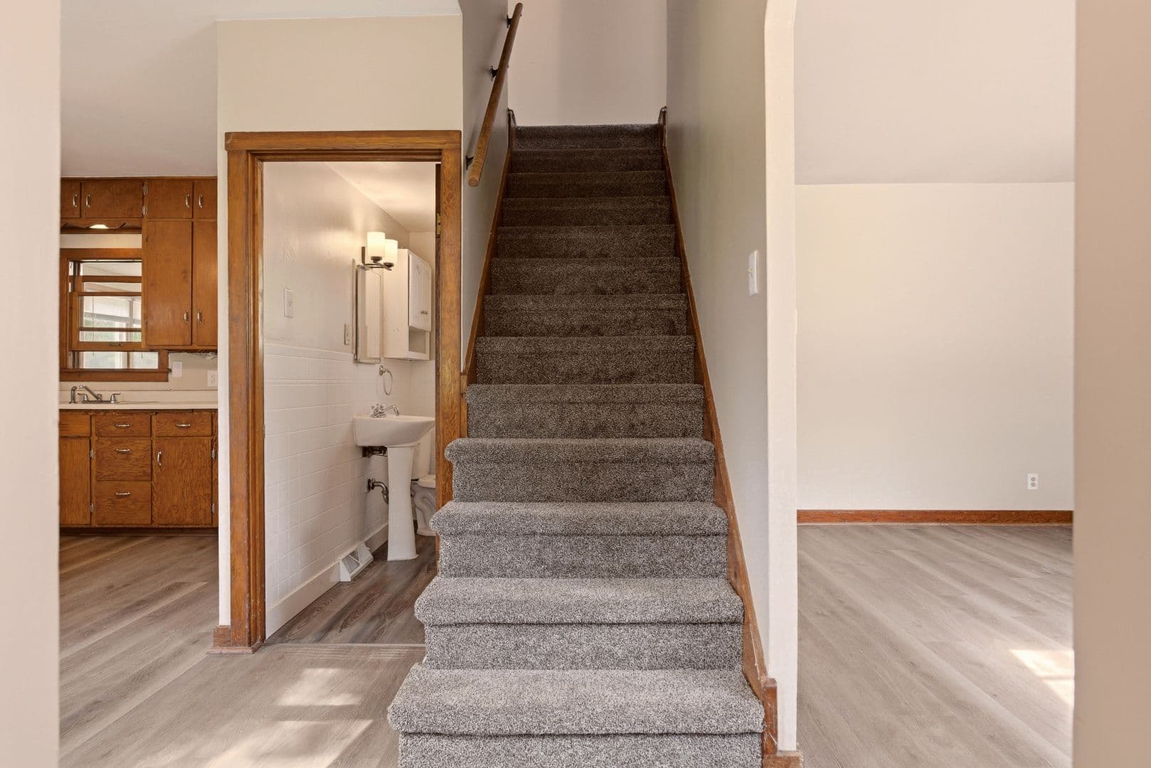La Crosse House: 2737 Hamilton St