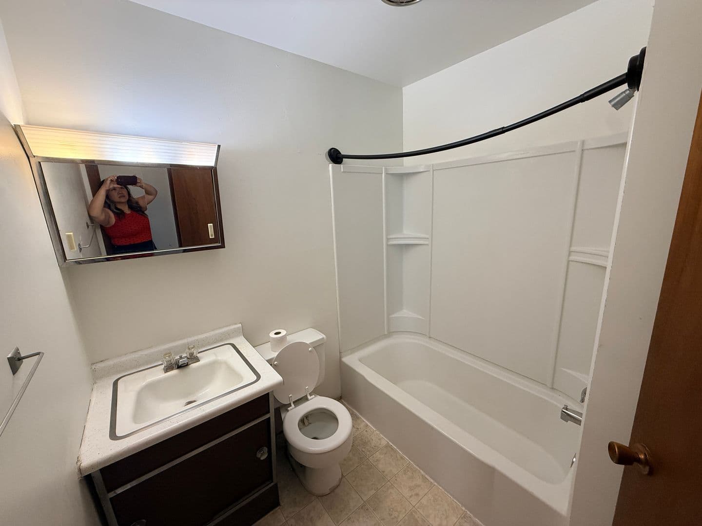 La Crosse Apartment: 3411-3427 Elm Dr