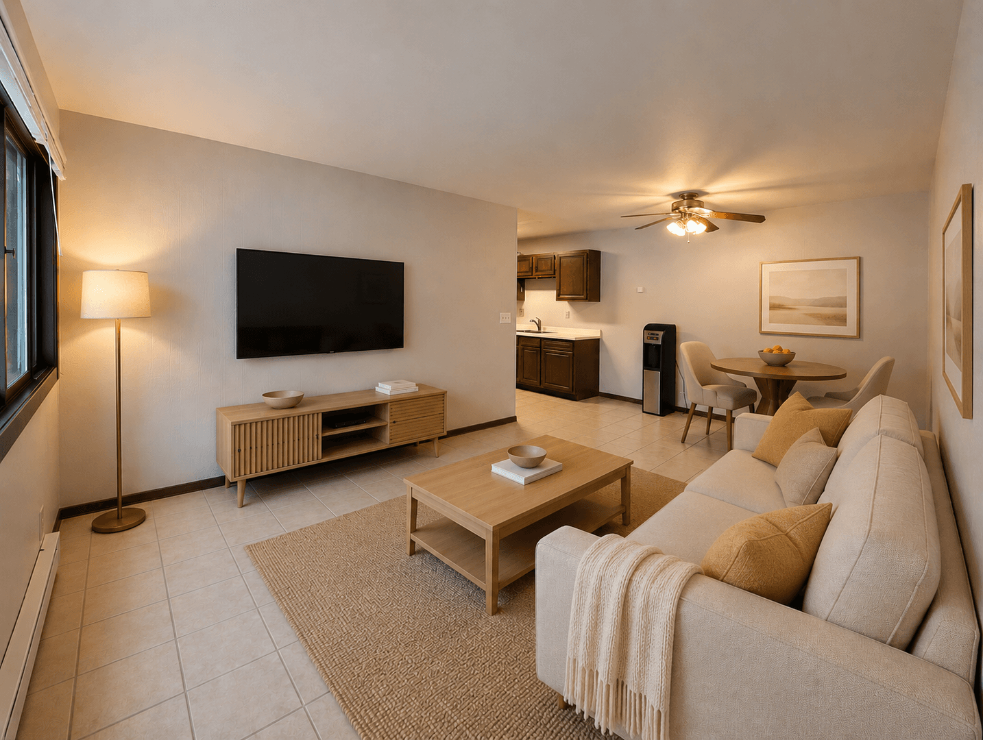 La Crosse Apartment: 1728 La Crescent St
