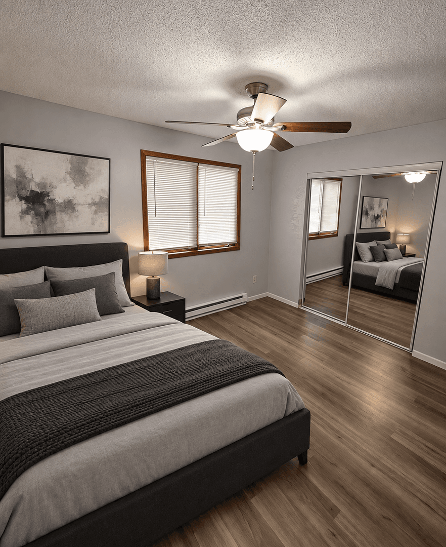St Charles Apartment: 1112 Oakview Drive