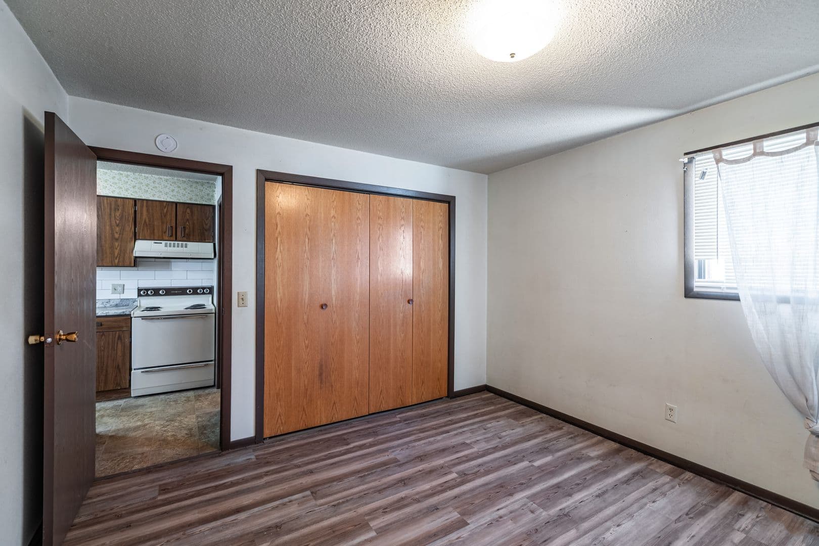 New Albin Apartment: 375 Plum St