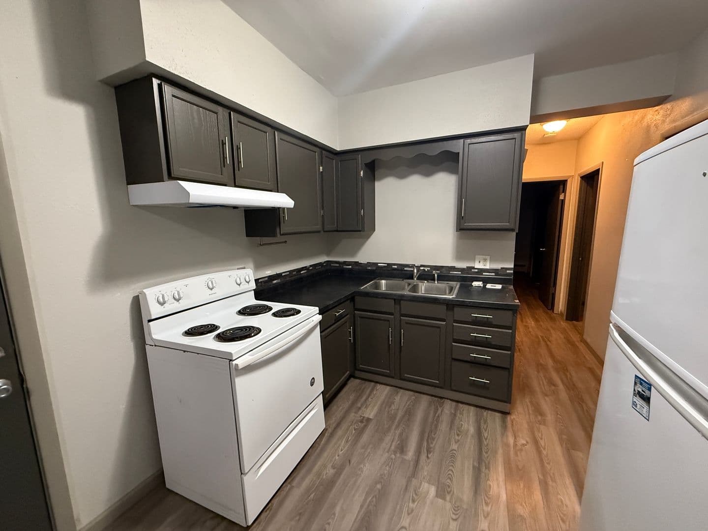 La Crosse Apartment: 3411-3427 Elm Dr