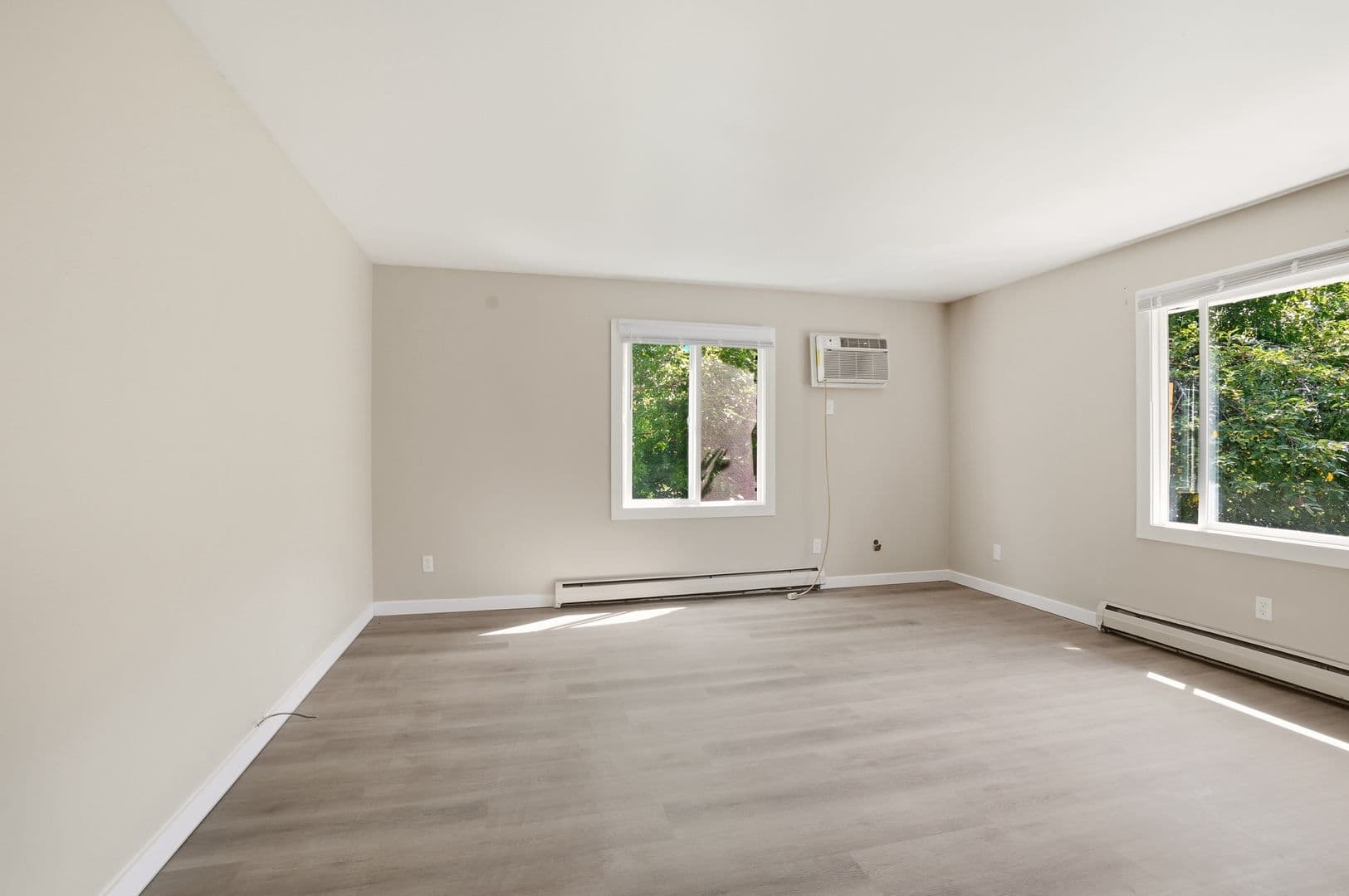 Waukesha Apartment: 720 E St Paul Ave