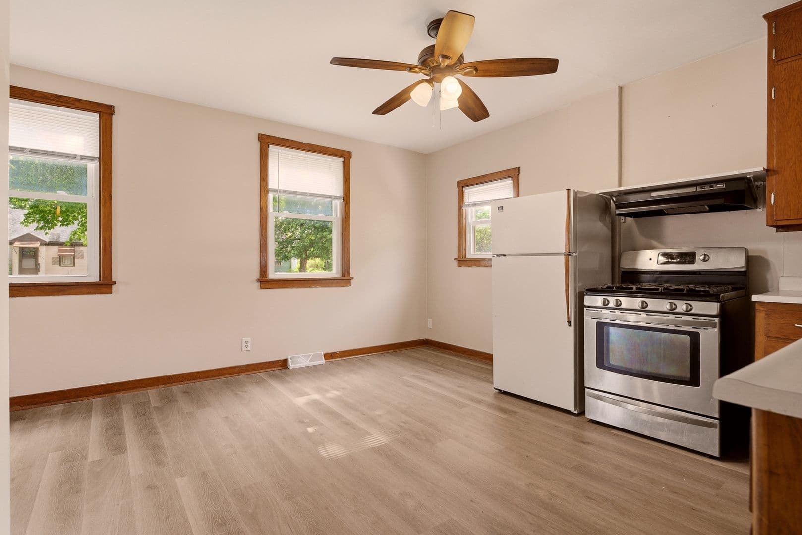 La Crosse House: 2737 Hamilton St