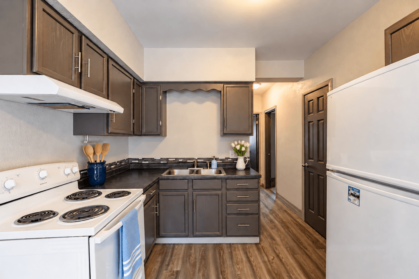 La Crosse Apartment: 3411-3427 Elm Dr