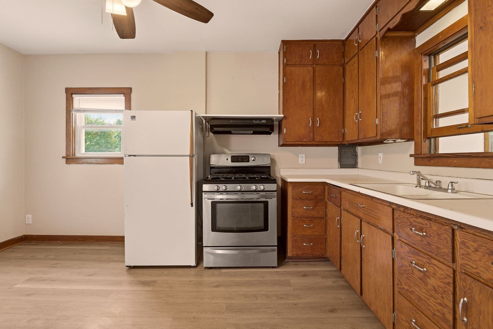 La Crosse House: 2737 Hamilton St