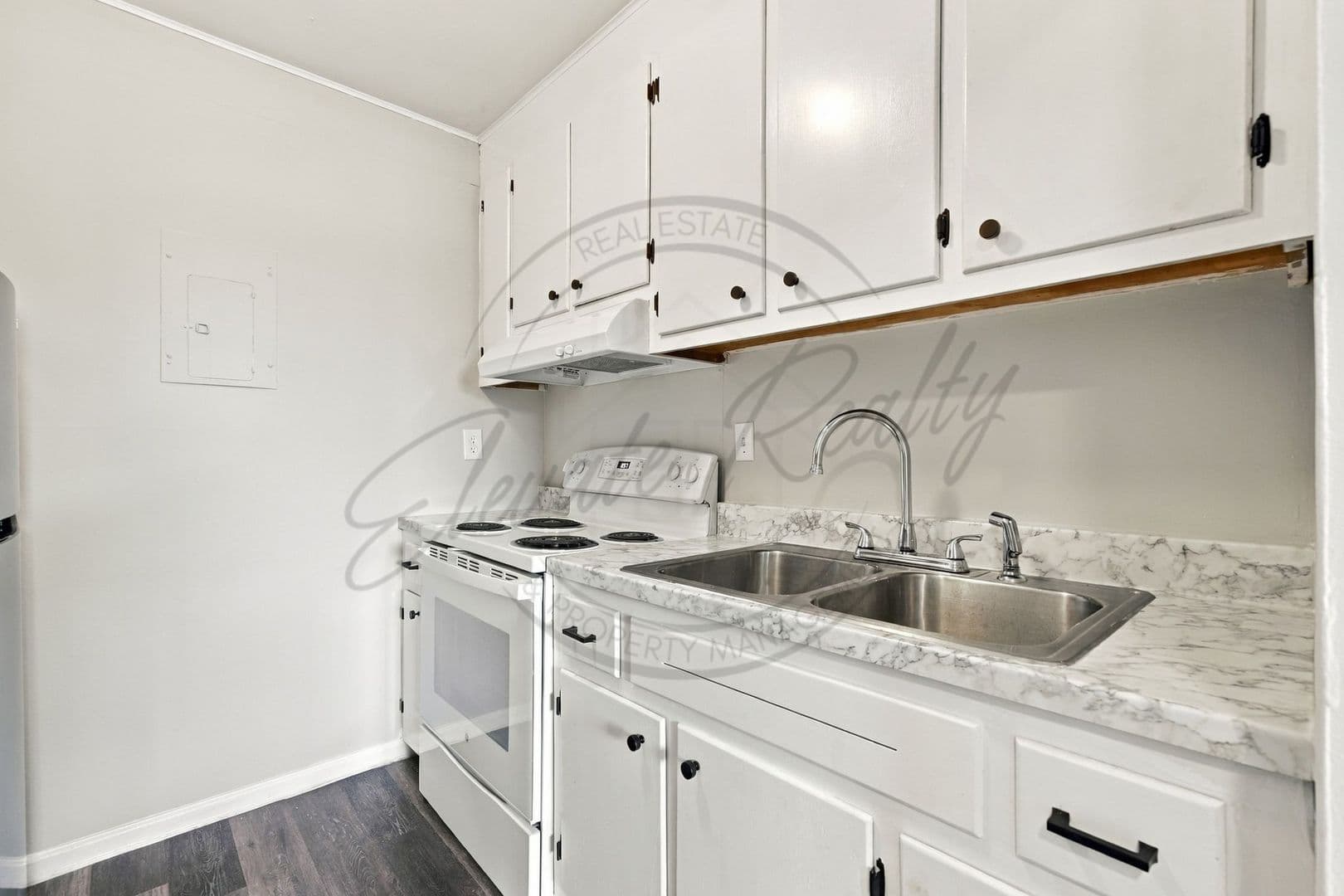 Clarksville Condo: 612 Madison Street Apt 25