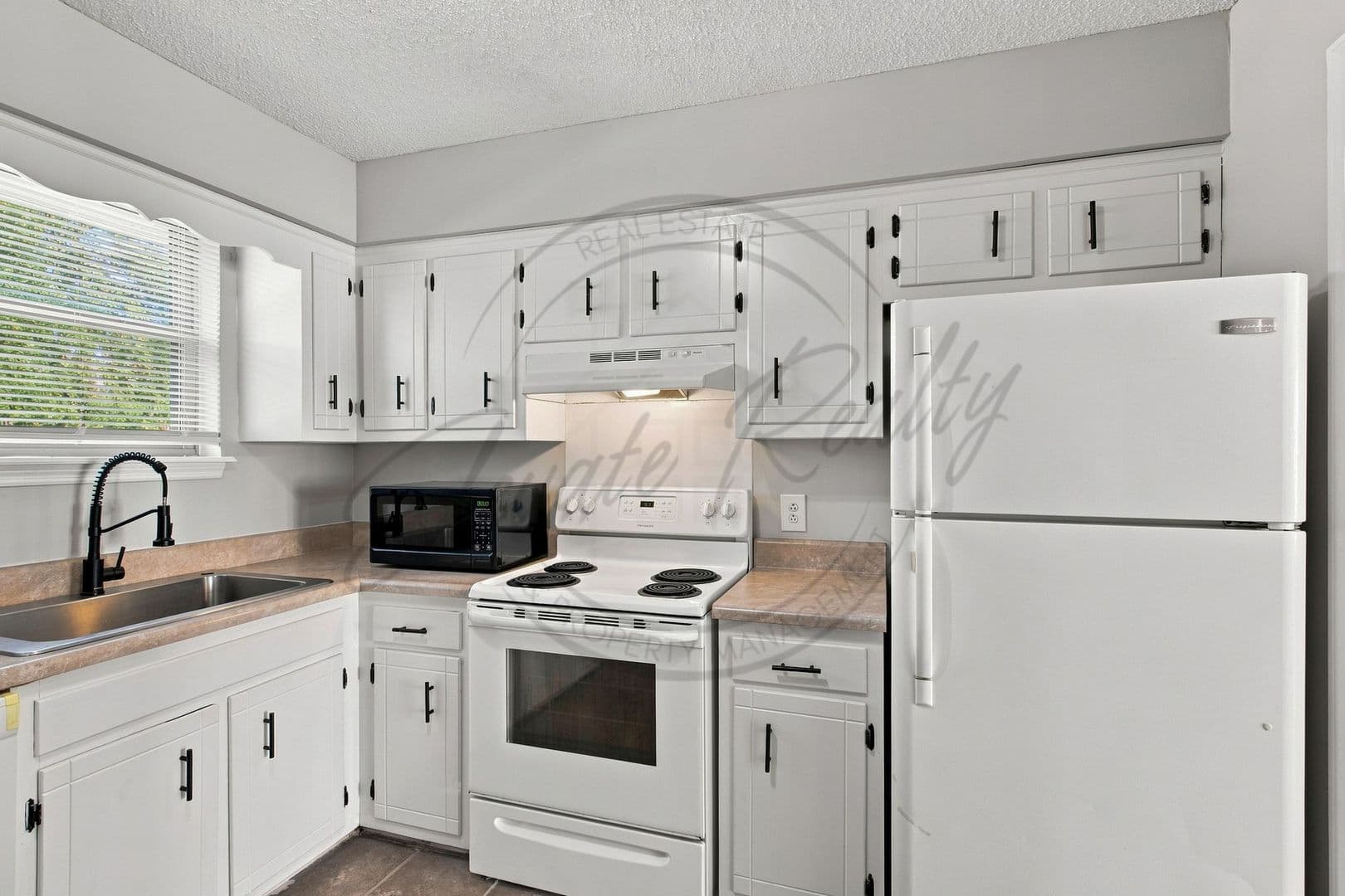 Hermitage Multiplex: 584 Tulip Grove Unit A