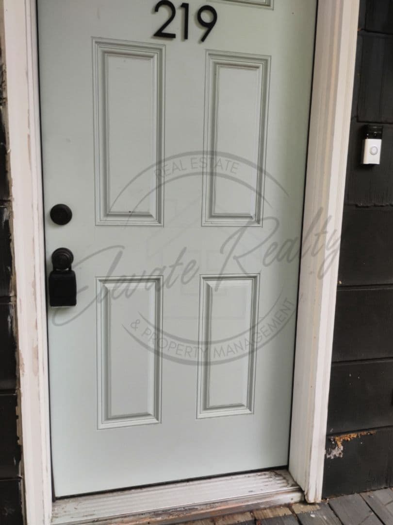 Antioch Apartment: 219 Bakertown Road