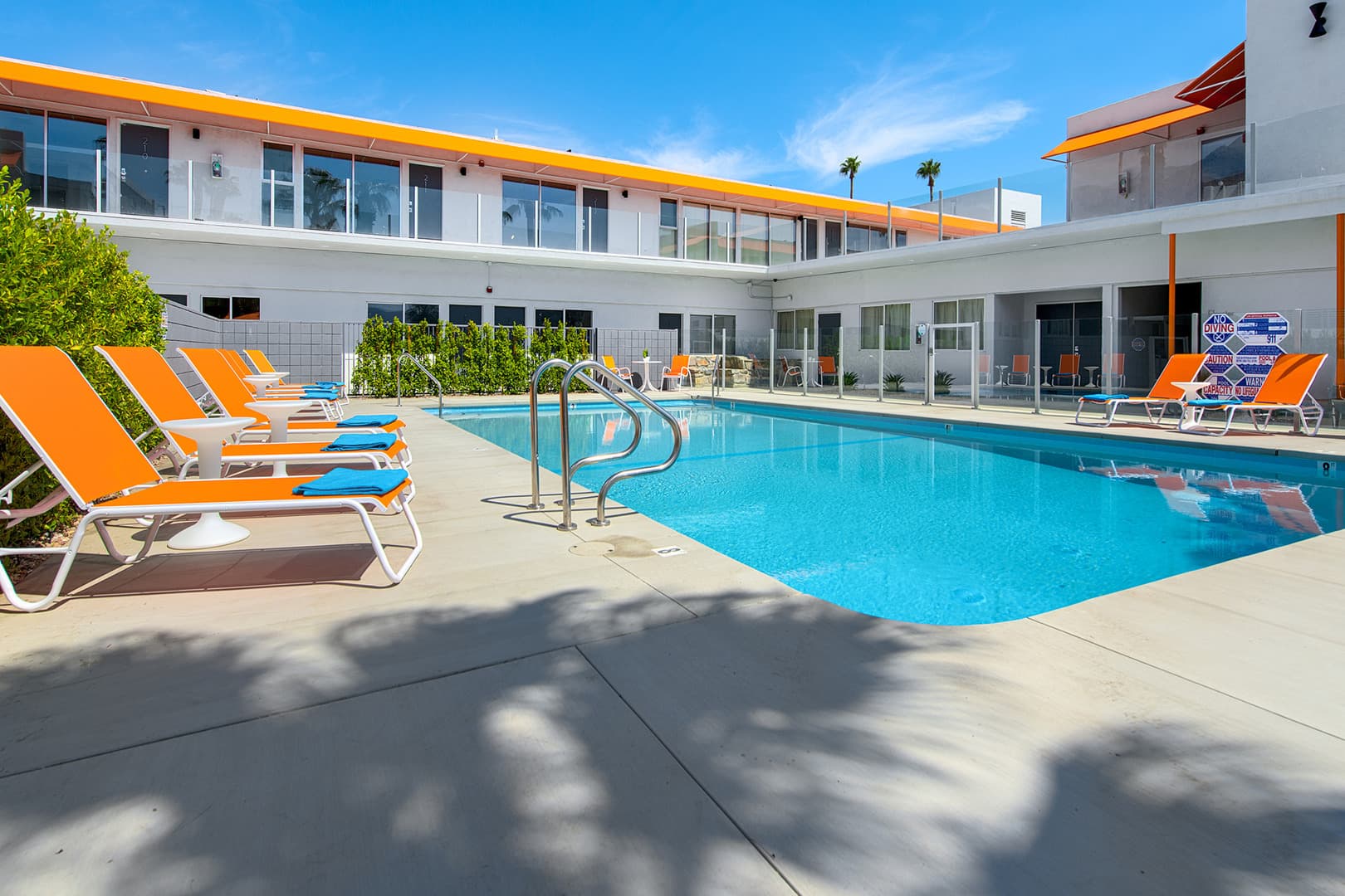 Palm Springs Apartment: 140 W. Via Lola
