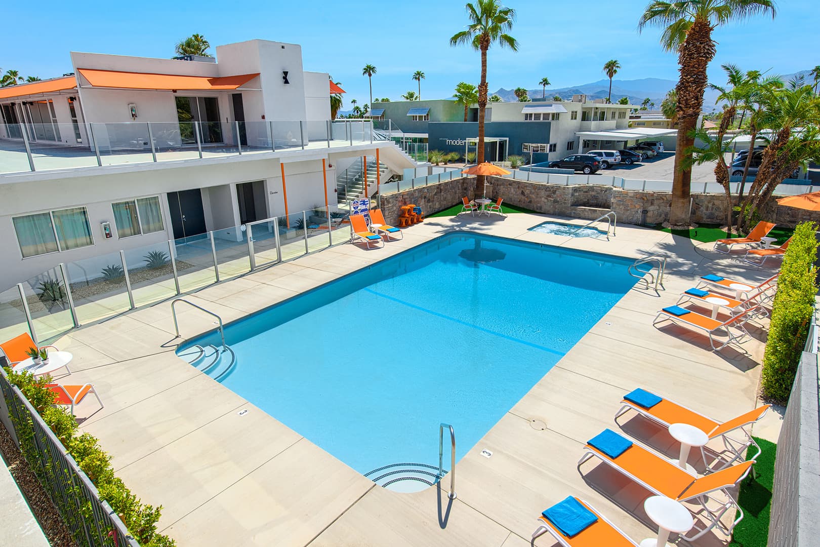 Palm Springs Apartment: 140 W. Via Lola