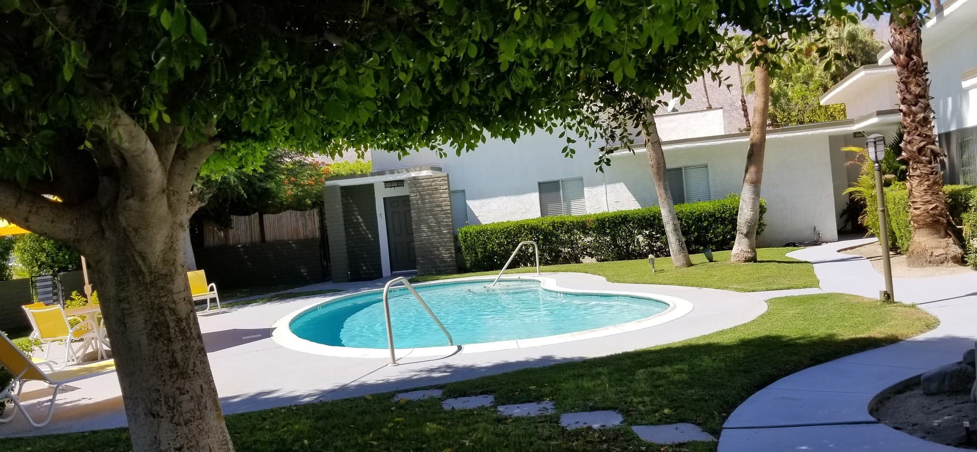 Palm Springs Apartment: 2970 Ranchero Dr
