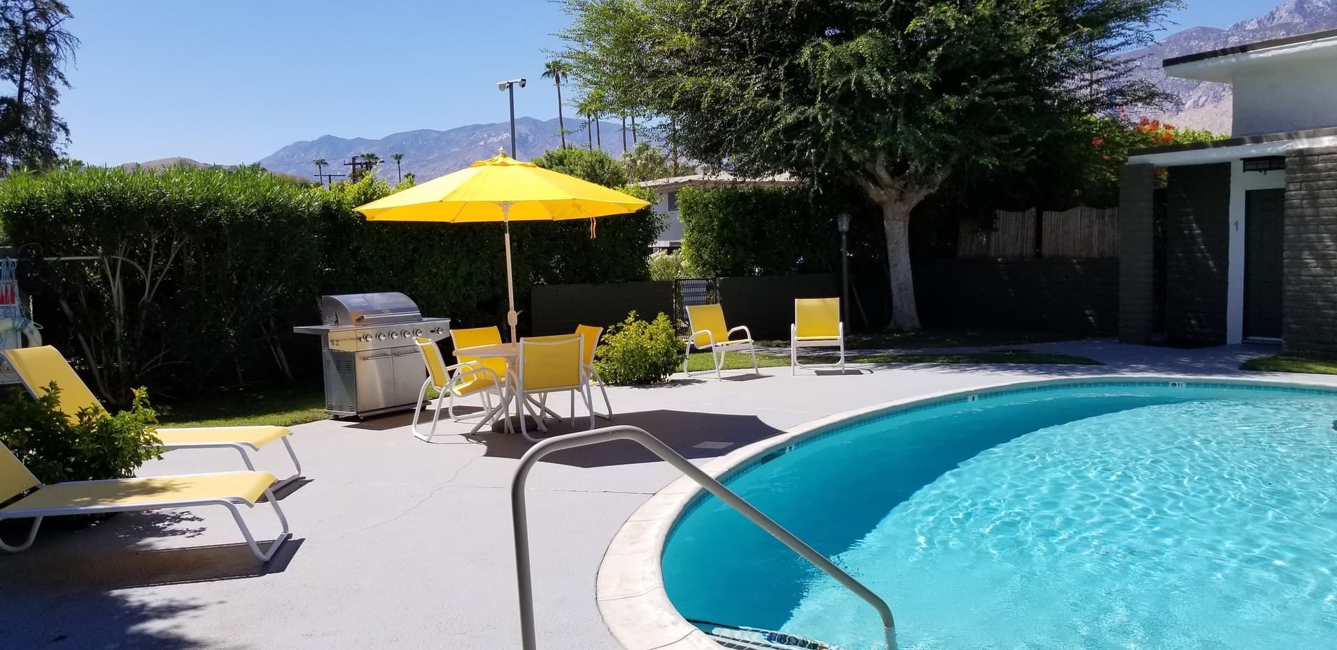 Palm Springs Apartment: 2970 Ranchero Dr