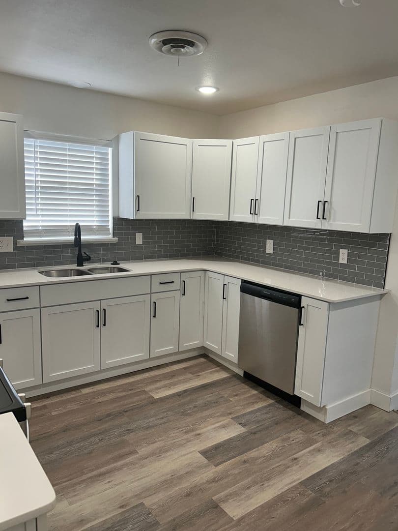 Springdale Apartment: 4024 Wagon Wheel Road